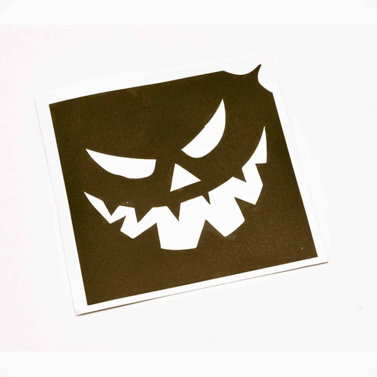 Halloweenface Schablone für Glitzertattoos 3lagig entgittert und zugeschnitten