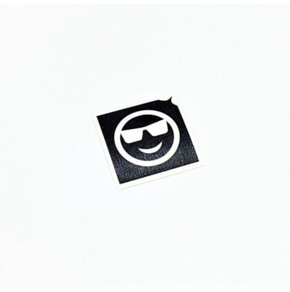 Schablone für Glitzertattoos Smilie Cool 3lagig entgittert und zugeschnitten